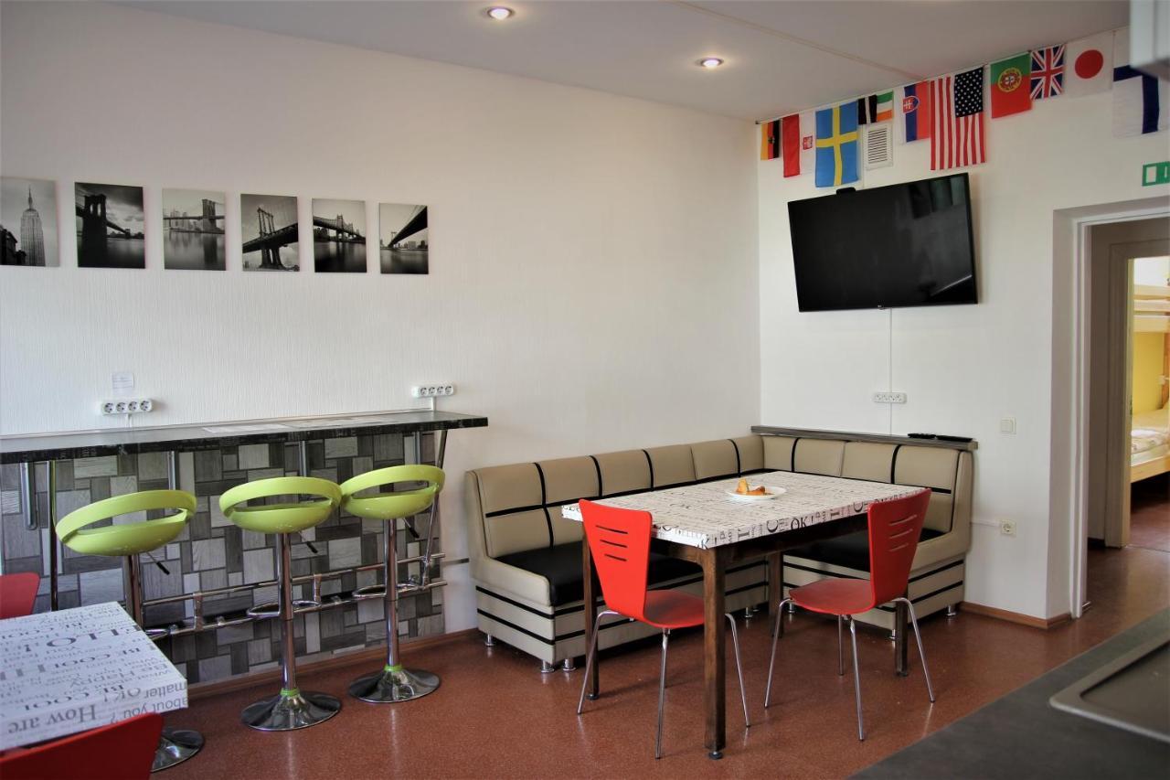 Central Hostel 叶尔加瓦 外观 照片
